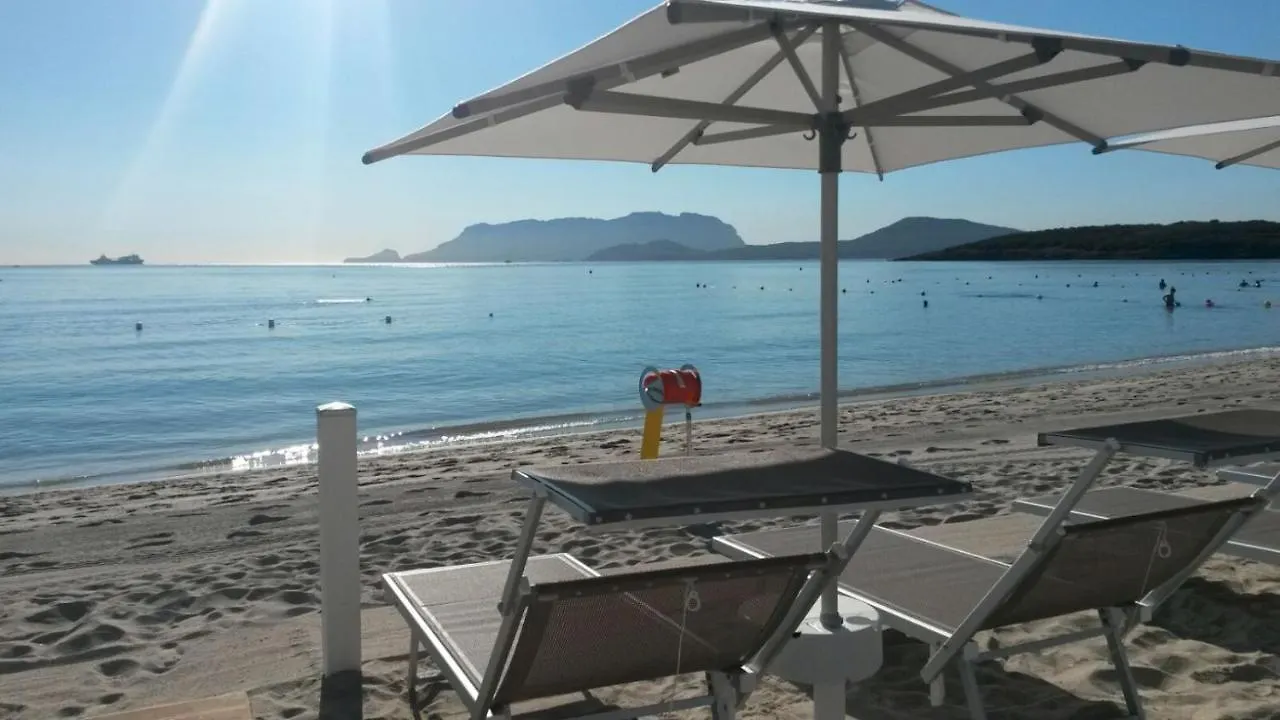 Hotel Luna Lughente Olbia 4*,